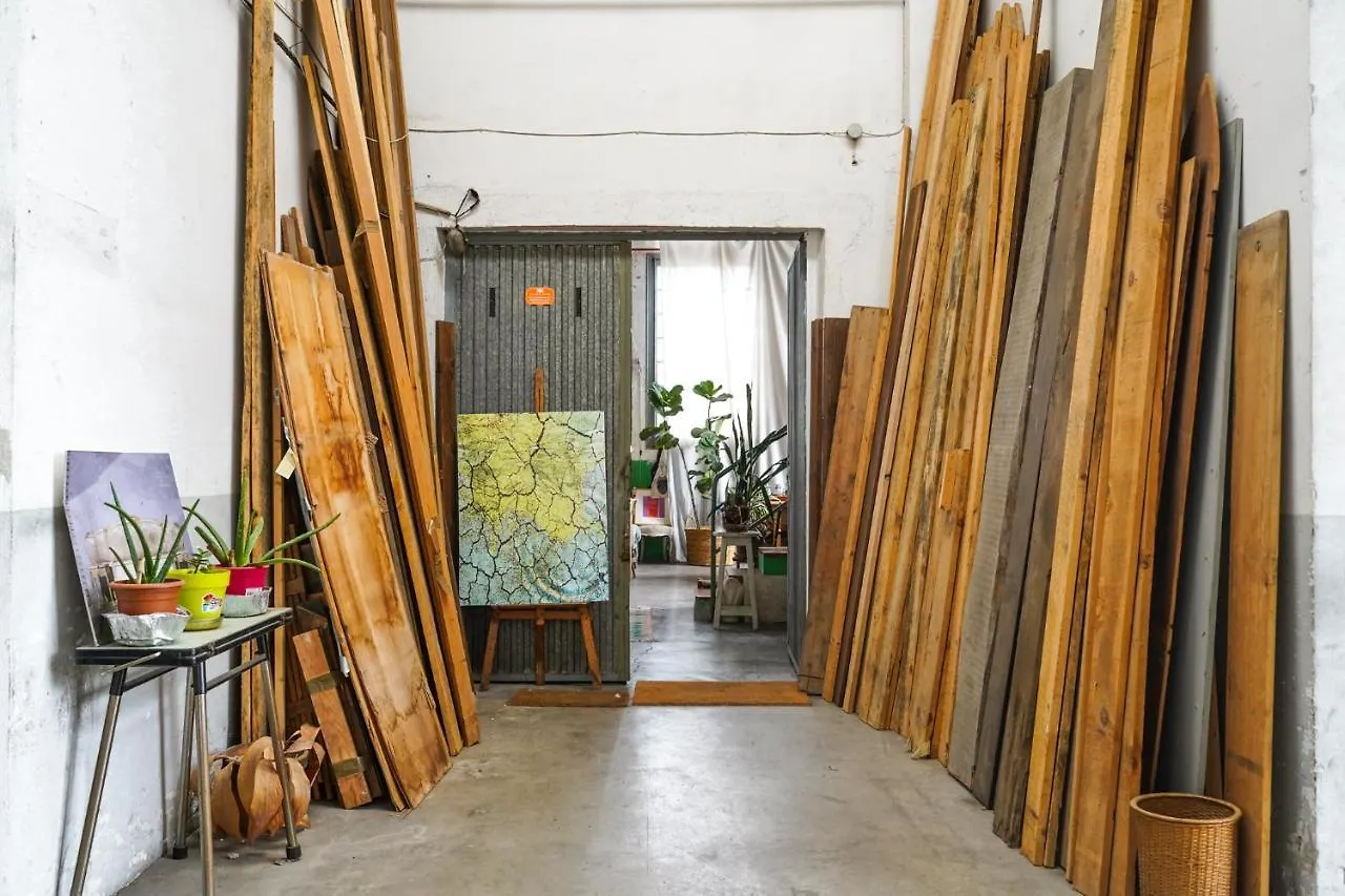Local 6 Bed & Breakfast Barcelona