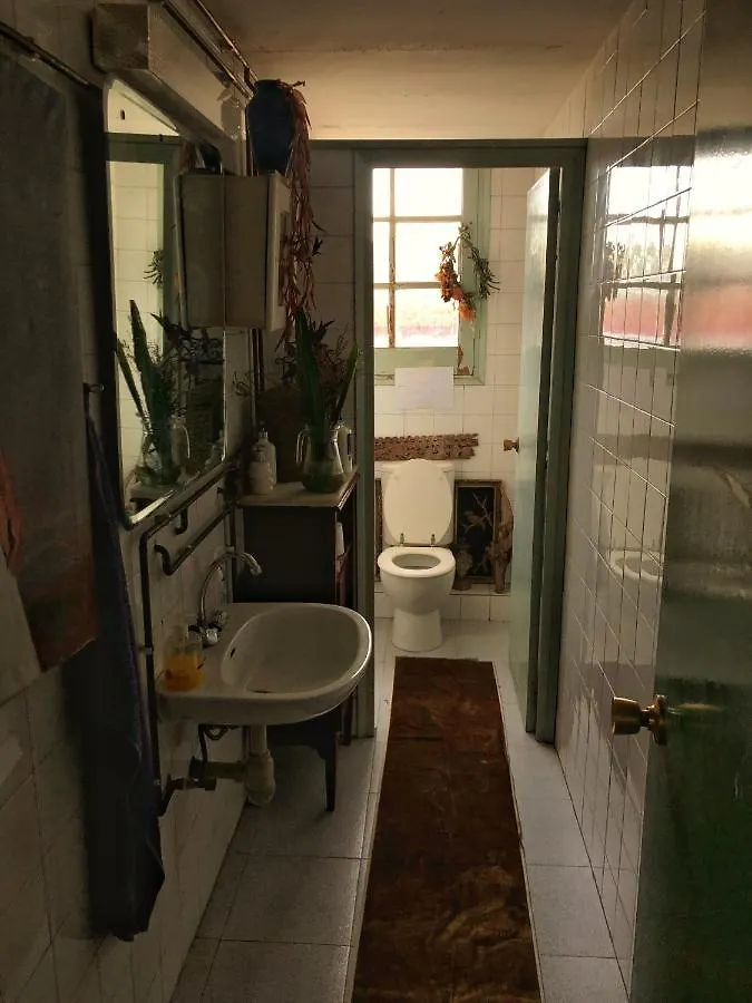 Local 6 Bed & Breakfast Barcelona