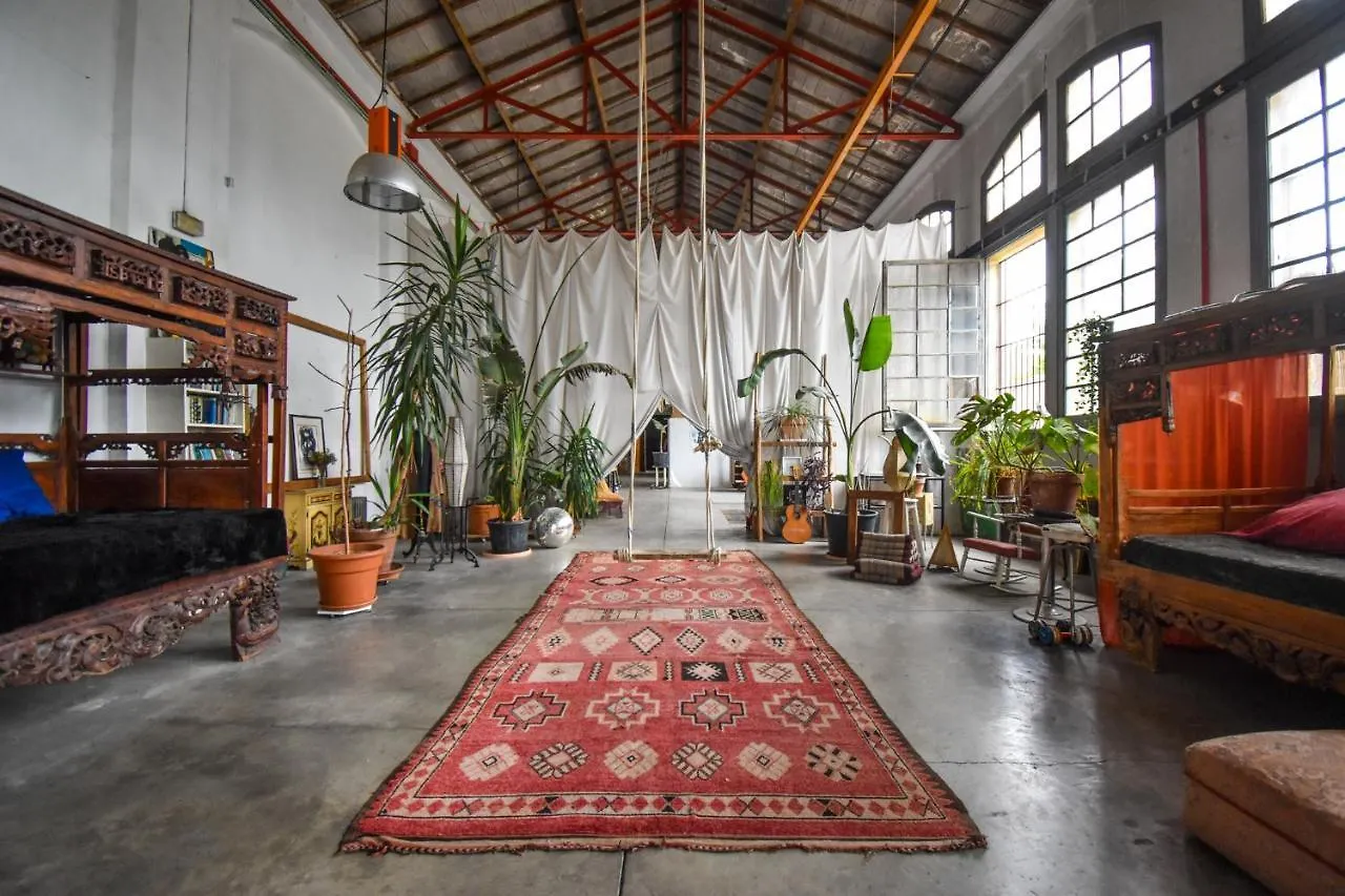 Local 6 Bed and Breakfast Βαρκελώνη